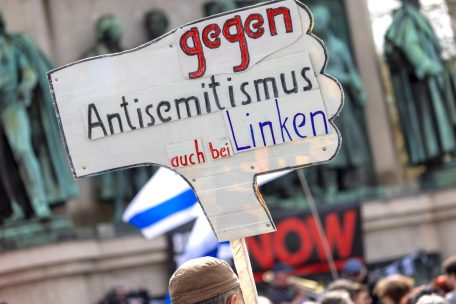 Kundgebung „Allianz gegen Antisemitismus ruft zur Solidarität mit Israel auf“ am 7. April in Köln