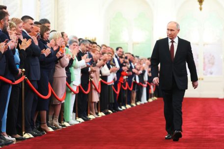 Russland / Alle mir nach!: Fünfte Amtseinführung für Wladimir Putin im Kreml