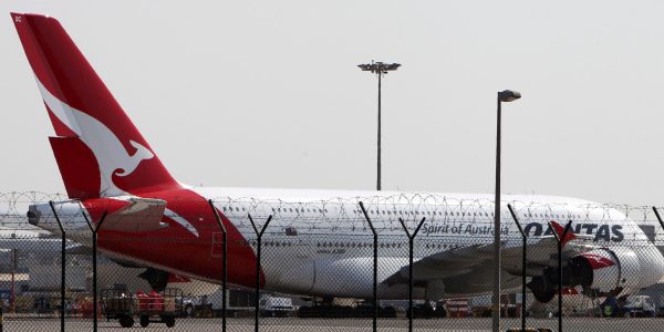Qantas  erwartet Gewinneinbruch